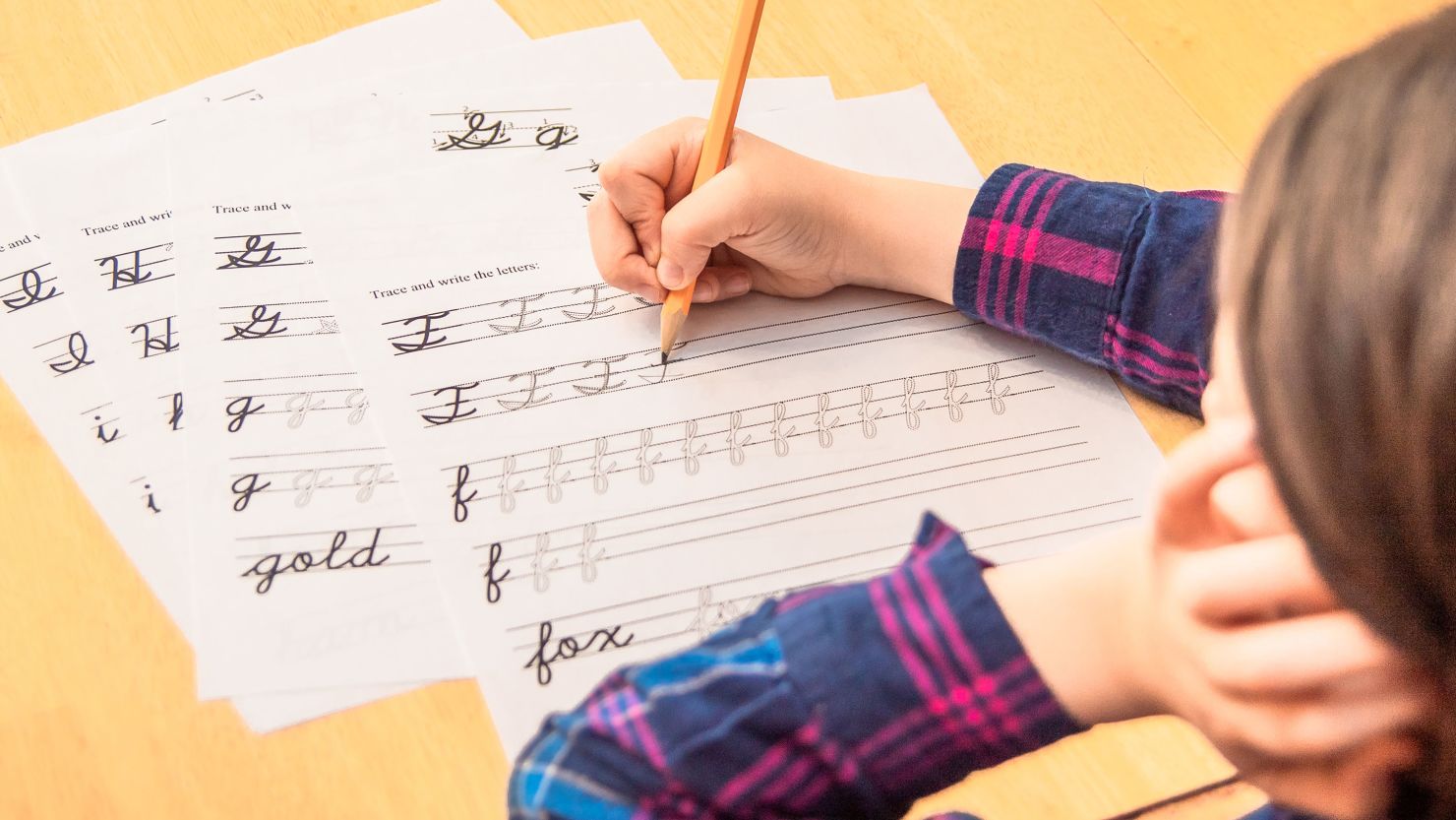 Some research shows that learning cursive benefits a child's development.