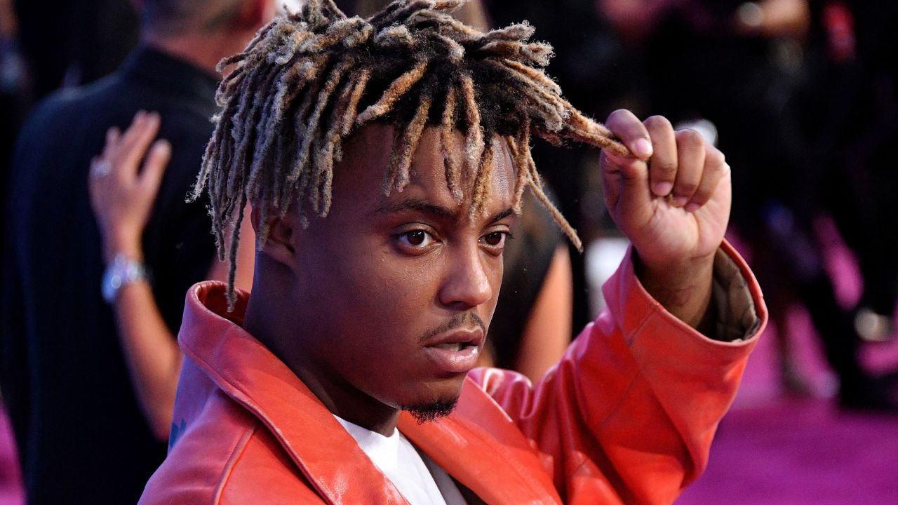 Rapper <a href="http://www.cnn.com/2019/12/08/entertainment/juice-wrld-jarad-higgins-obit/index.html" target="_blank">Juice Wrld</a>, whose real name was Jarad Anthony Higgins, died December 8 at the age of 21, according to Natalia Derevyanny, spokesperson for the Cook County Medical Examiner's Office.