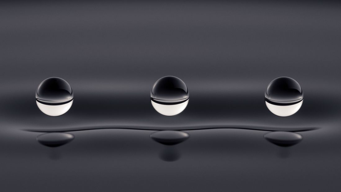An image of three continuously bouncing oil droplets was the winner of this year's competition. <br /><br /> 