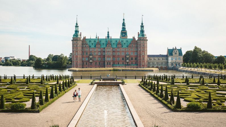 <strong>Frederiksborg</strong>: If you're looking for picturesque settings, this castle is not one to miss. The largest Renaissance site in Scandinavia, Frederiksborg also houses Denmark's largest portrait gallery.