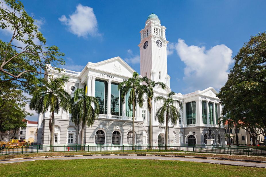 <strong>Victoria Theatre and Victoria Concert Hall:</strong> With its iconic clock tower and brilliant white neoclassical look, this is another instantly recognizable building from Singapore. 