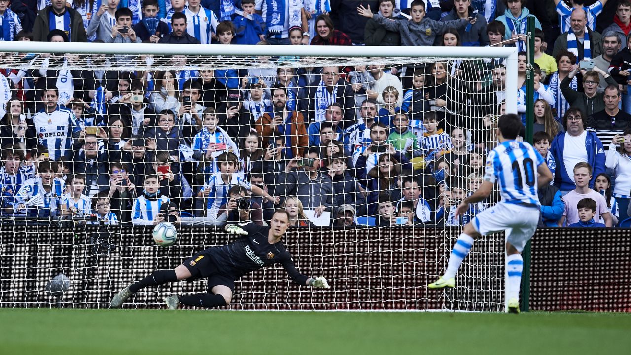 Mikel Oyarzabal puts Real Sociedad ahead from the penalty spot.