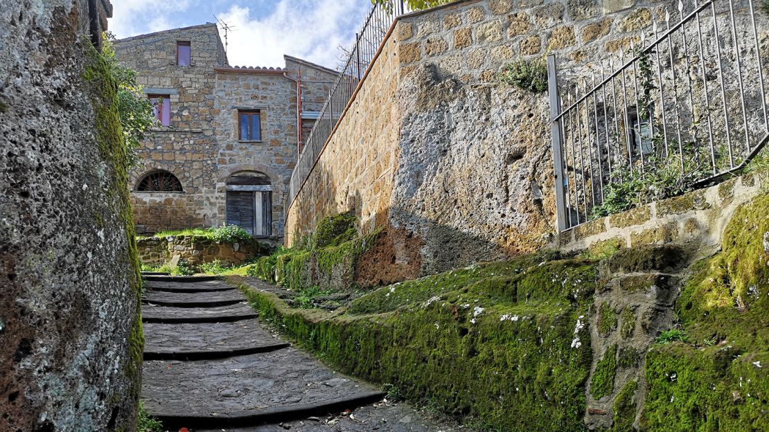 Civita di Bagnoregio was founded by the Etruscans