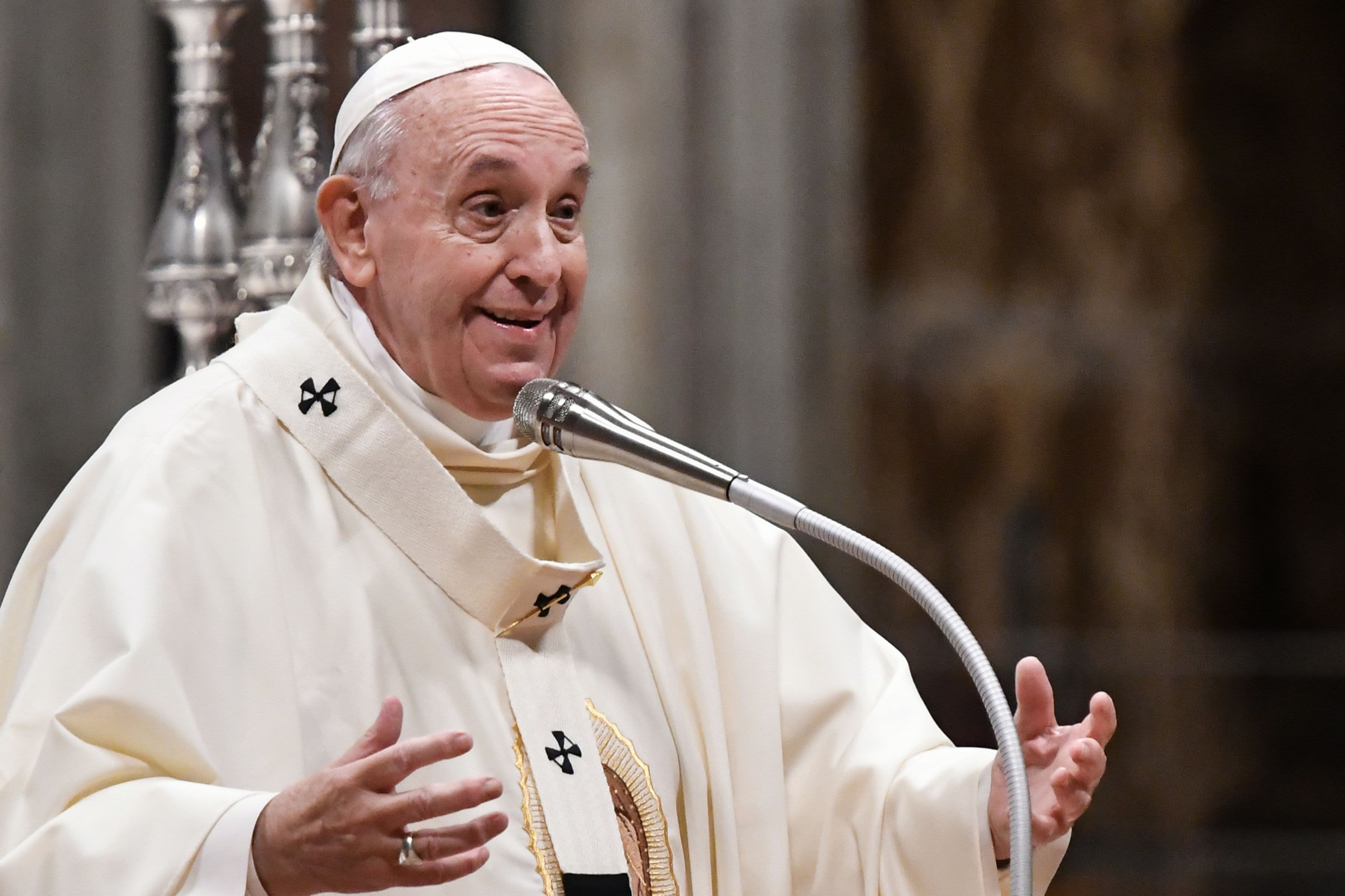 bogstaveligt talt hovedlandet Biskop Two Popes' actor reveals the secret to playing Pope Francis | CNN