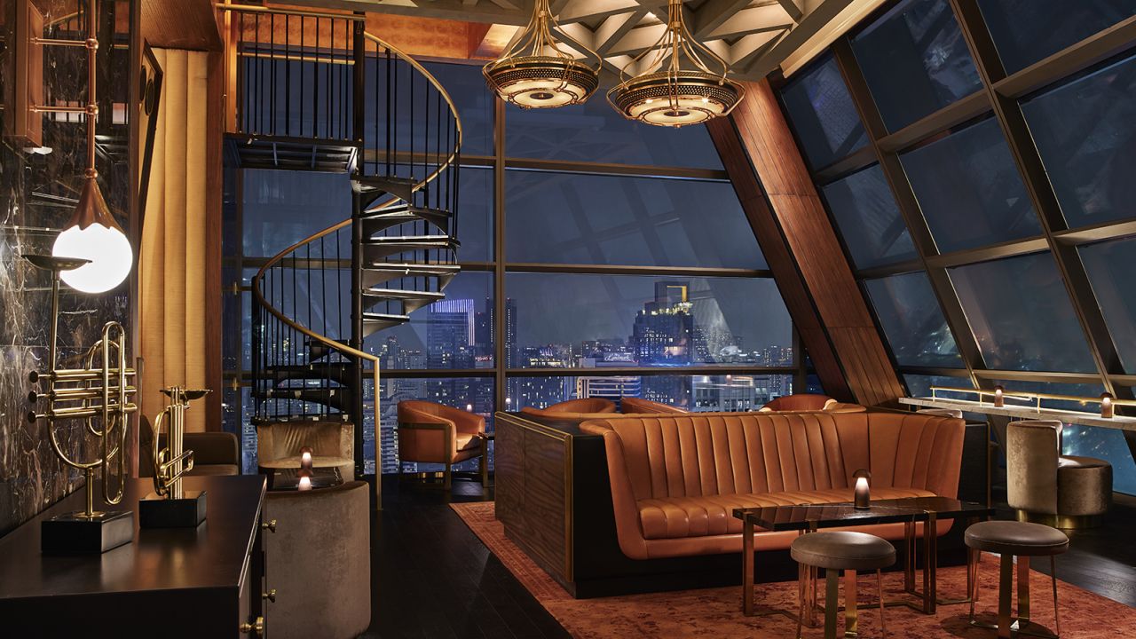 Lennon's is the bar on the top floors of the Rosewood Bangkok. 