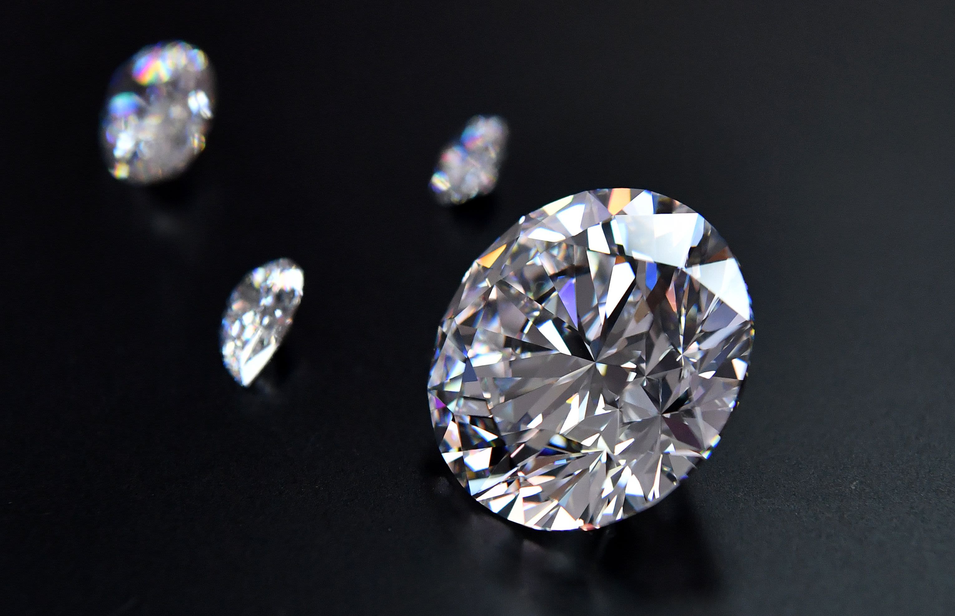 Budget Lab Grown Diamonds: The Affordable Choice with Lasting Beauty