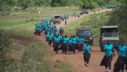 Tanzania Serengeti Girls Run inside Africa_00000000.jpg