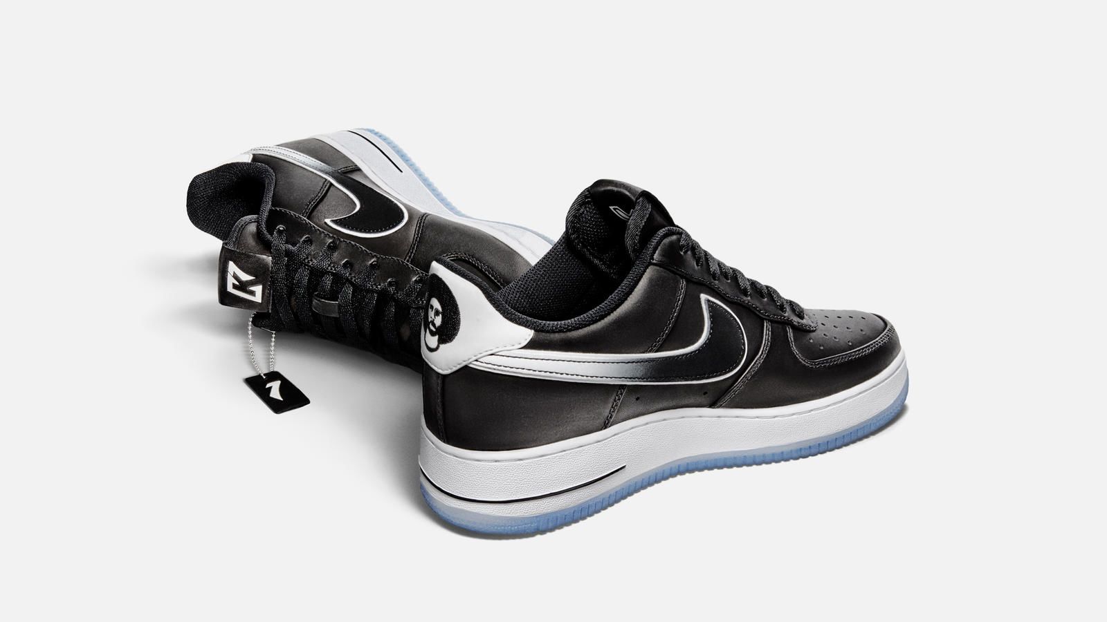 Temporizador Prisionero Extracción Nike Colin Kaepernick Air Force 1 sneaker sells out online | CNN Business