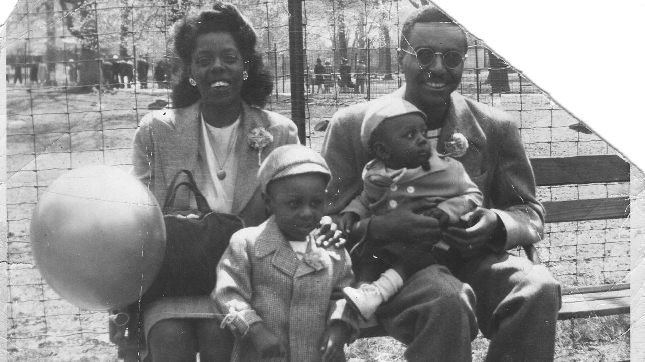 Ron Mallett and his family at Bronx Park in the 1950s.
