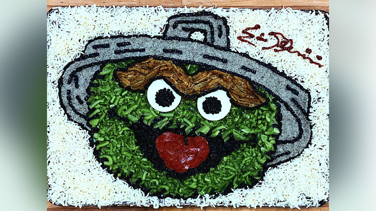 Oscar the Grouch pizza - you won't be grouchy after eating this pizza!