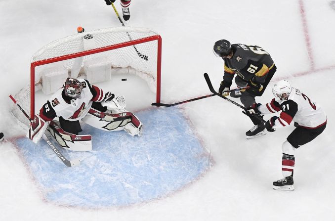 Vegas Golden Knights' Mark Stone scores his second goal against Arizona Coyotes goalie Antti Raanta during a game in Las Vegas, Nevada, on Saturday, December 28.