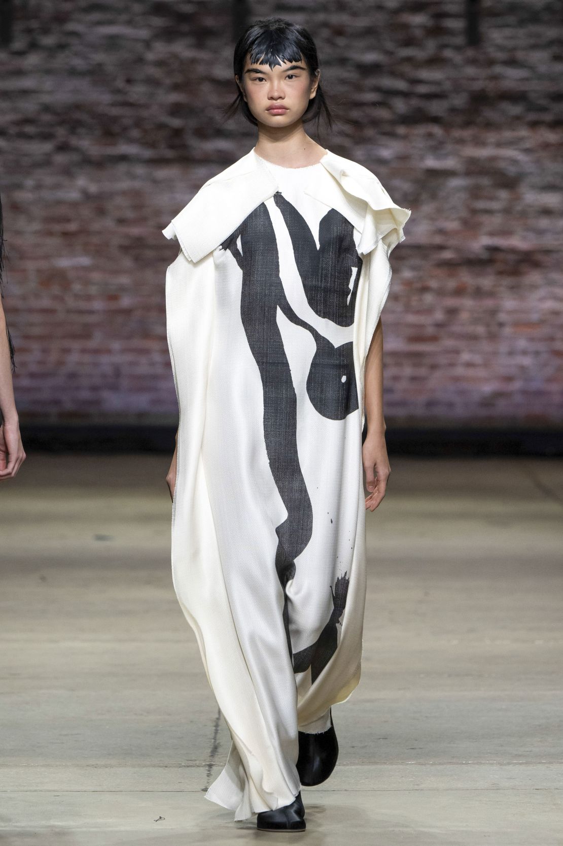 Fforme's collection under new creative director Frances Howie was “﻿a love letter to the female form,” focusing on movement and fluidity, echoed in screen-printed brushstrokes on several looks.