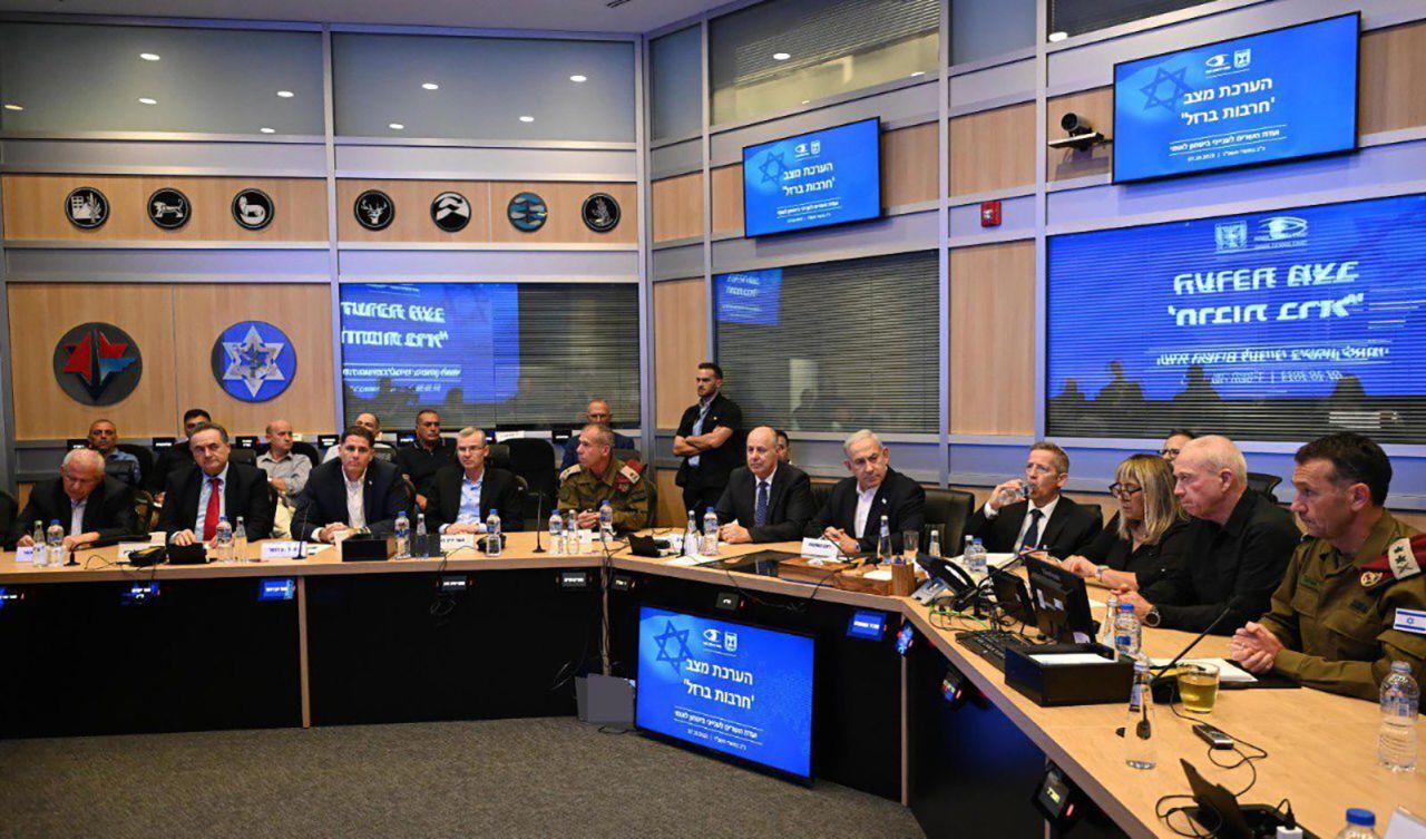 Israeli Prime Minister Benjamin Netanyahu, center, holds a meeting with security cabinet in Tel Aviv, Israel, on October 7.