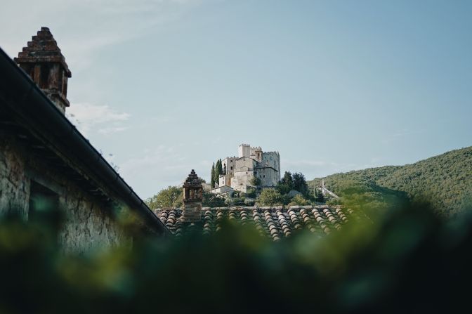 Antognolla Castle has towered over the area’s forest landscape since the 12th century, with a crypt below the castle’s chapel – formerly part of a Benedictine monastery – hundreds of years older.