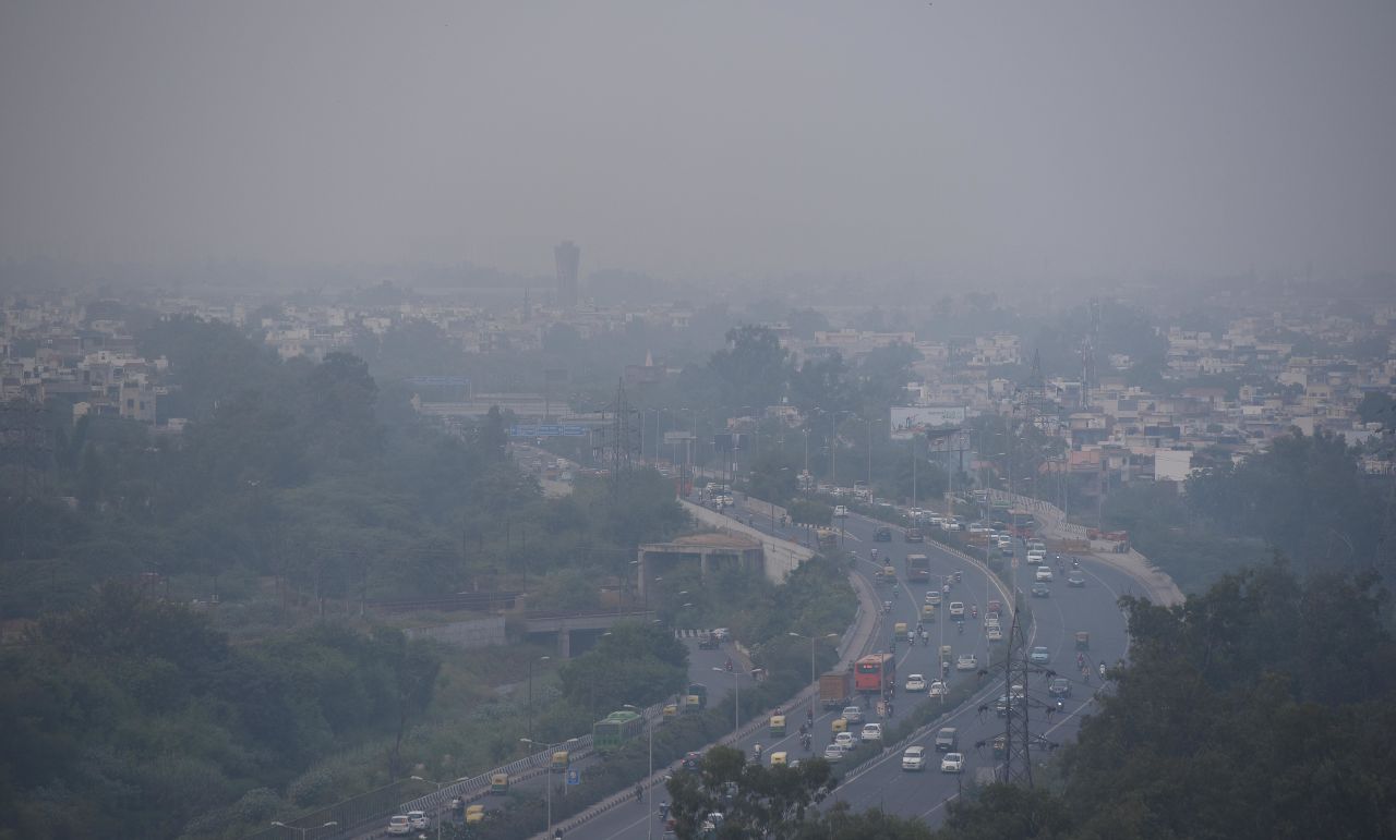 Smog at Anand Vihar on October 14, in New Delhi, India. 