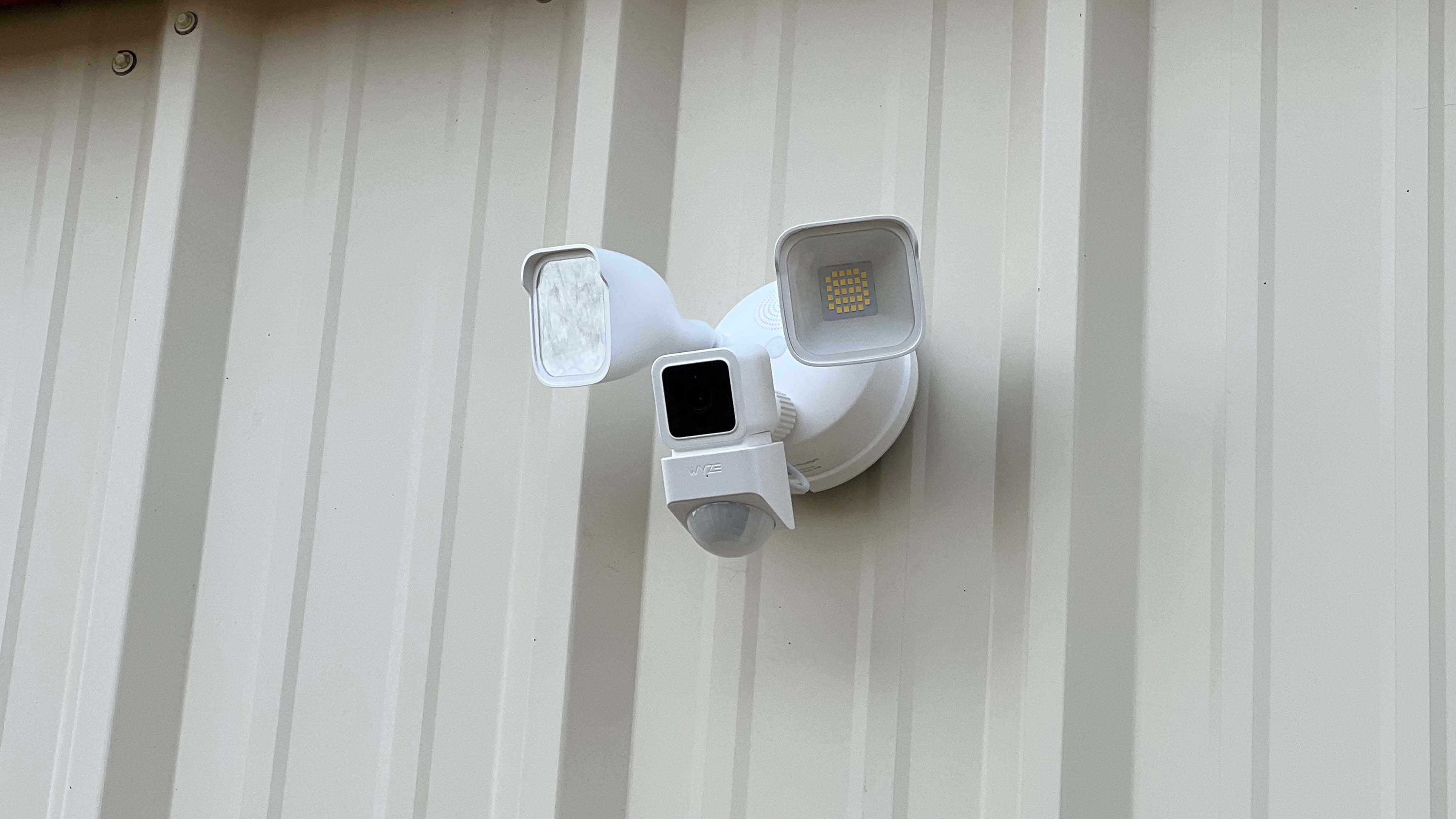 2-wyze floodlight cam review.jpg