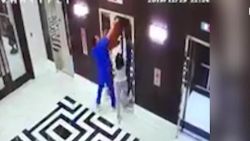 doctor saves dog elevator orig js_00002504.jpg
