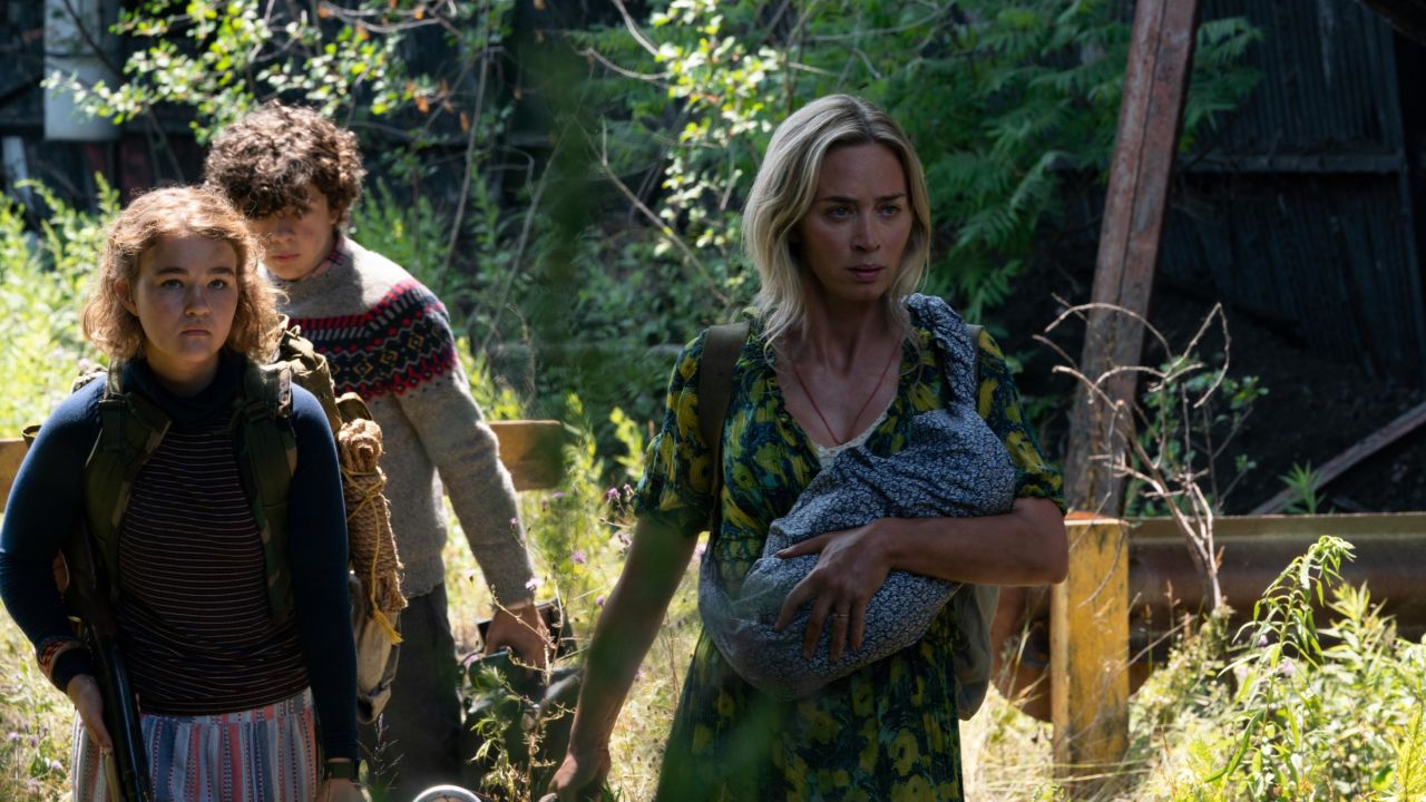 Regan (Millicent Simmonds), Marcus (Noah Jupe) and Evelyn (Emily Blunt) brave the unknown.