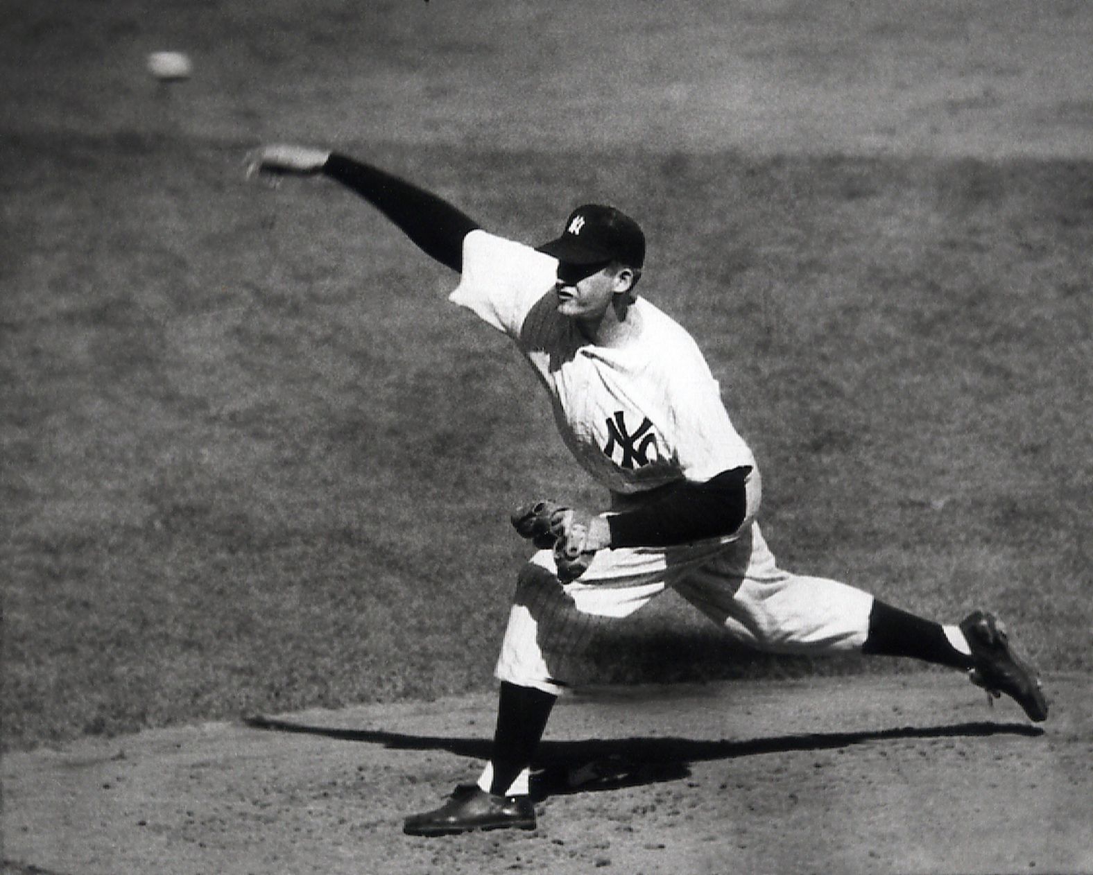 <a href="index.php?page=&url=https%3A%2F%2Fwww.cnn.com%2F2020%2F01%2F02%2Fus%2Fdon-larsen-pitcher-dies%2Findex.html" target="_blank">Don Larsen</a>, the man who pitched the only perfect game in World Series history, died January 8 at the age of 90, according to his representative Andrew Levy.