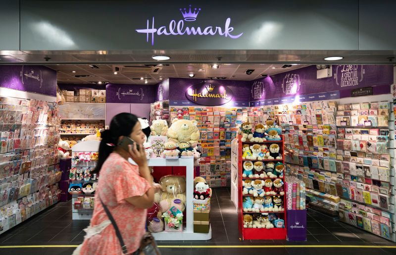 hallmark card stores locations