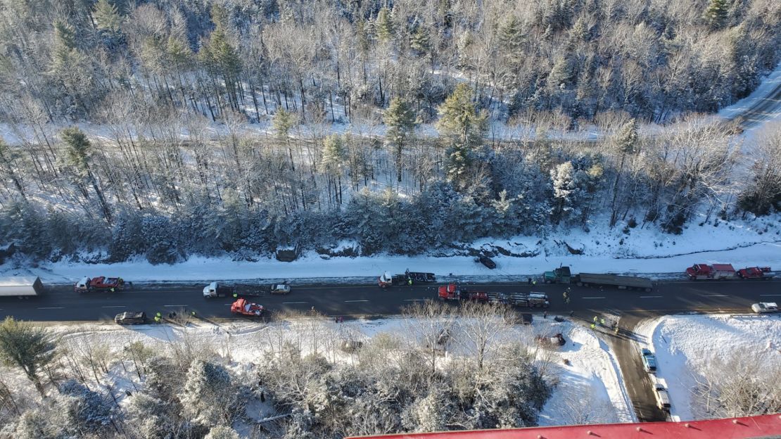 ‘Chainreaction crash’ involving 30 vehicles shuts down I95 North in ‘Chainreaction crash’ involving 30 vehicles shuts down I95 North in