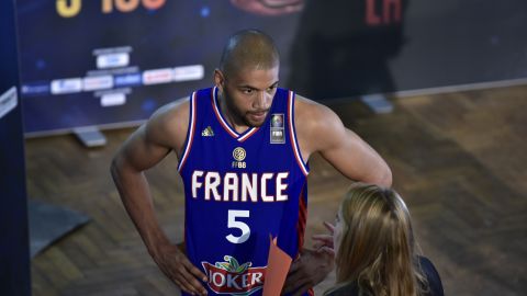 Charlotte Hornets player Nicolas Batum, who is very passionate about preserving the rue de Prévise basketball court, will return to France to play against the Milwaukee Bucks in Paris.