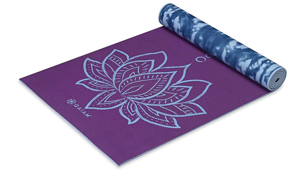 underscored celeb fitness spears yoga mat