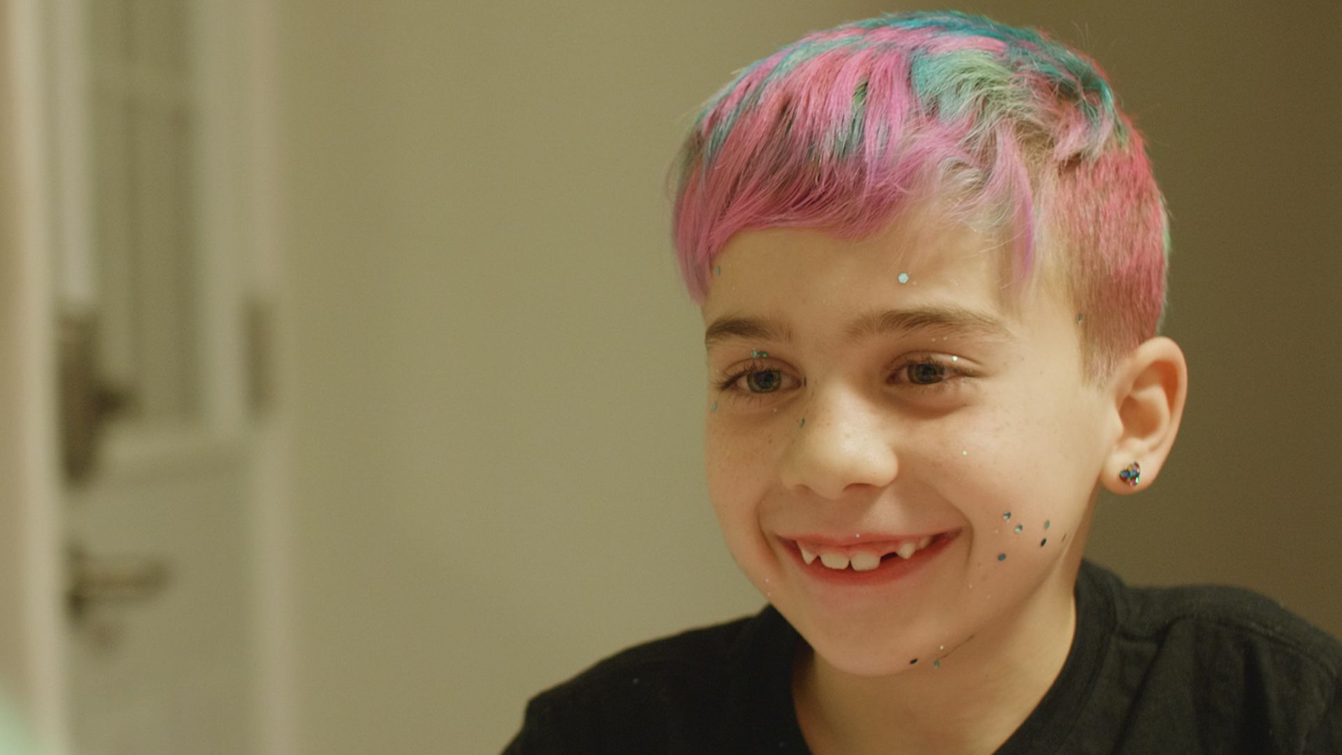 She's 7 and was born intersex. Why her parents elected to let her grow up  without surgical intervention | CNN