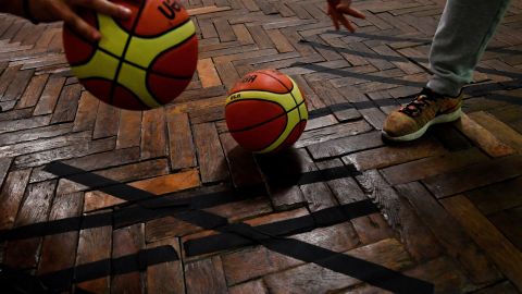 The basketball court and other facilities at rue de Prévise are in need of repairs.