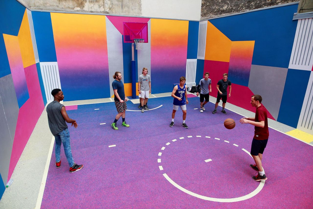 The Duperre Pigalle basketball court elsewhere in Paris has benefited from an artistic renovation paid for by Nike.