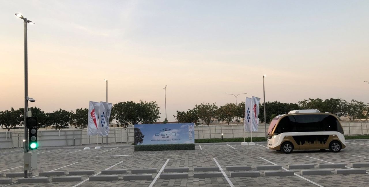 Demonstration with an autonomous vehicle from French company Navya in the Dubai World Challenge for self-driving transport. Derq's system is mounted on the left pole.