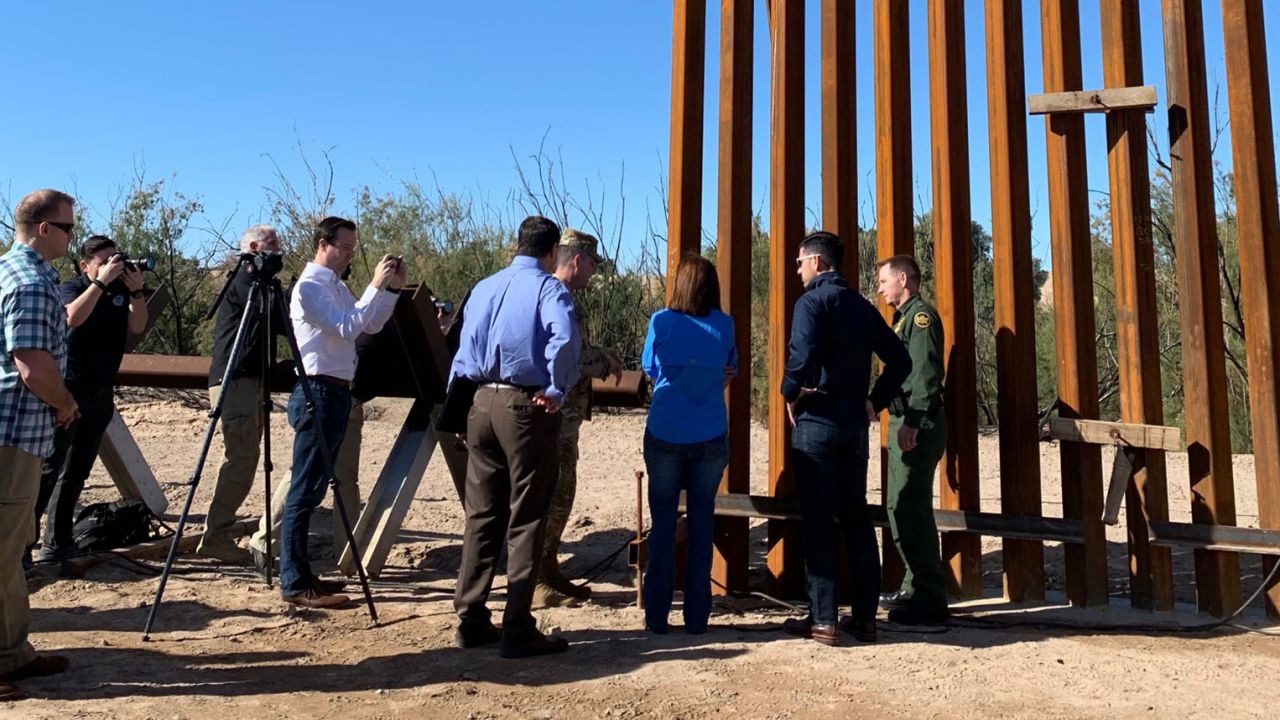 border wall 0110