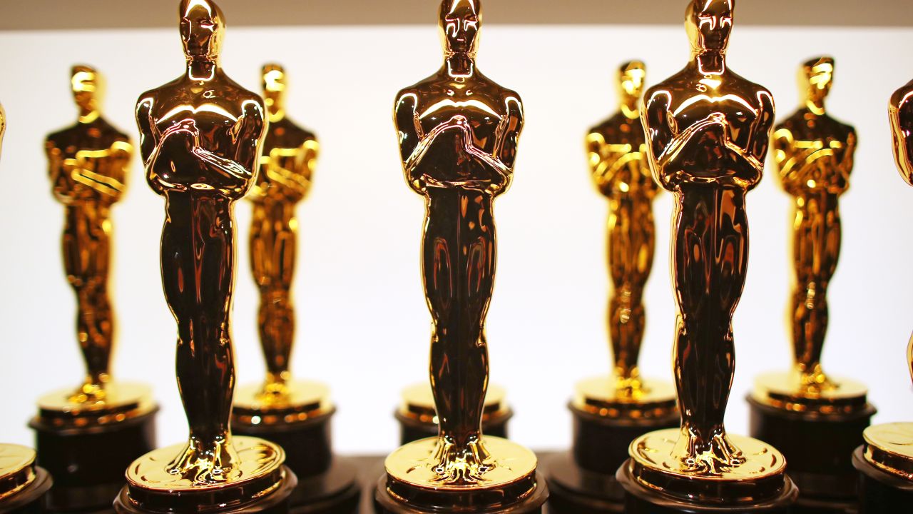 Jared Leto has damaged his Oscar statue already - Celebrity News & Gosssip