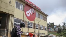 The logo of OYO Rooms, operated by Oravel Stays Pvt, is displayed outside a hotel in Ooty, Tamil Nadu, India, on Friday, June 8, 2018. Most Asian markets were in the red on June 18 as concern that the row between U.S. and China may turn into a full-blown trade war. Most Asian markets were in the red on June 18 as concern that the row between U.S. and China may turn into a full-blown trade war. Photographer: Dhiraj Singh/Bloomberg via Getty Images