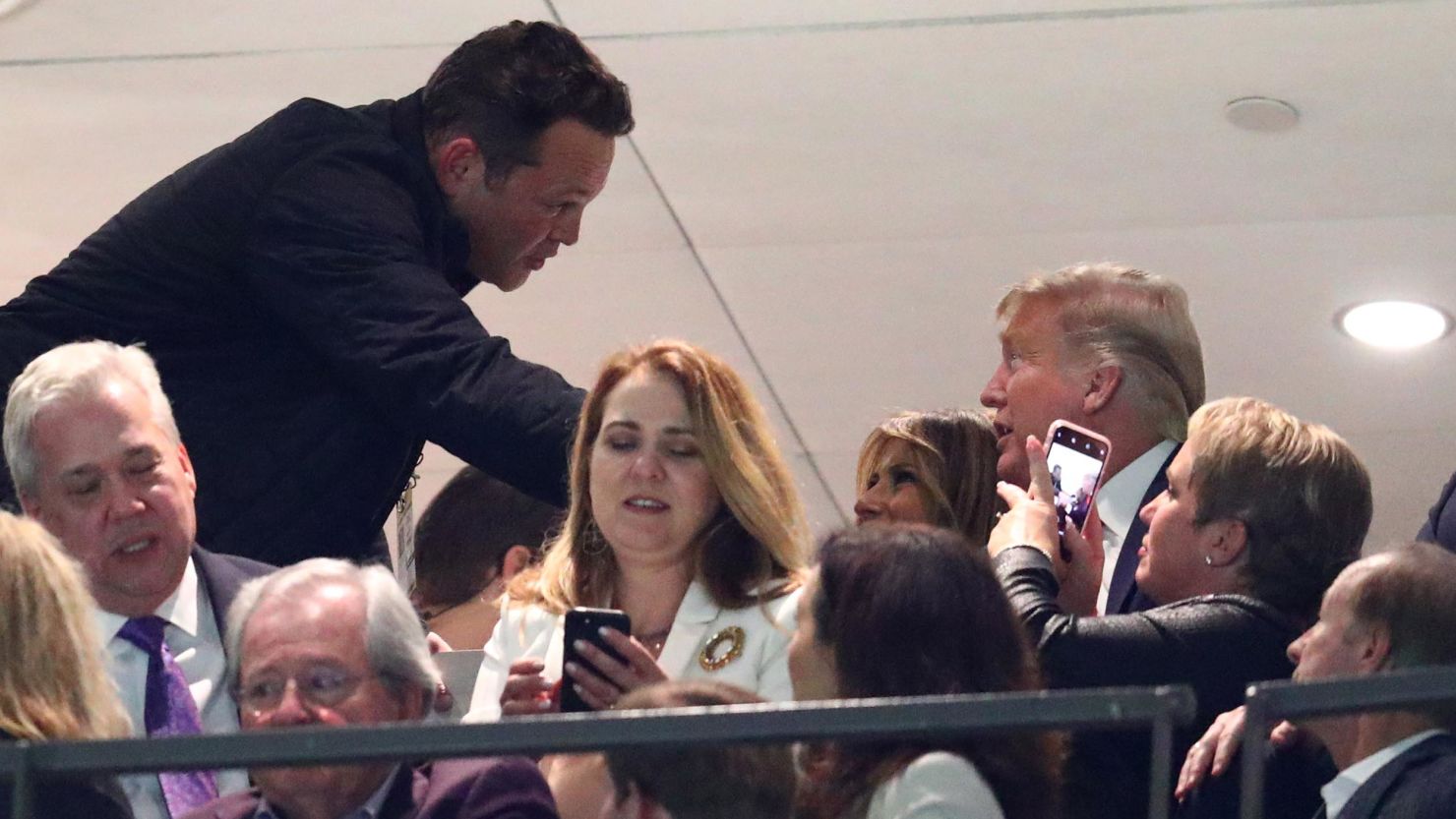 Vince Vaughn receives social media flak and support for his brief chat
