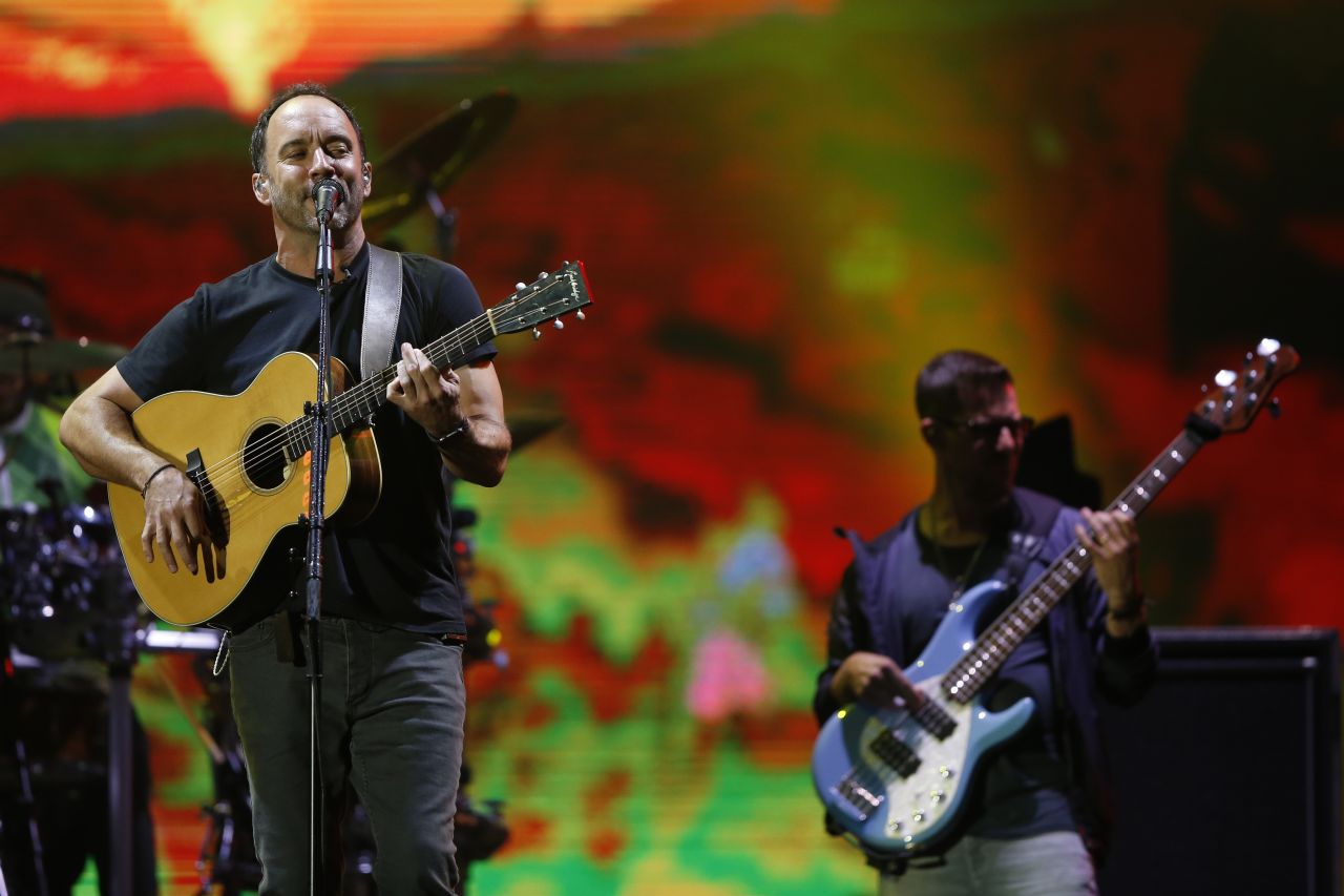 Many artists are working with US non-profit Reverb, which works to reduce the environmental impact of their tours. On their 2018 summer tour, Dave Matthews Band set up "Eco Villages" with Reverb at the venues to educate concertgoers on sustainability, and wildlife conservation in Africa. 