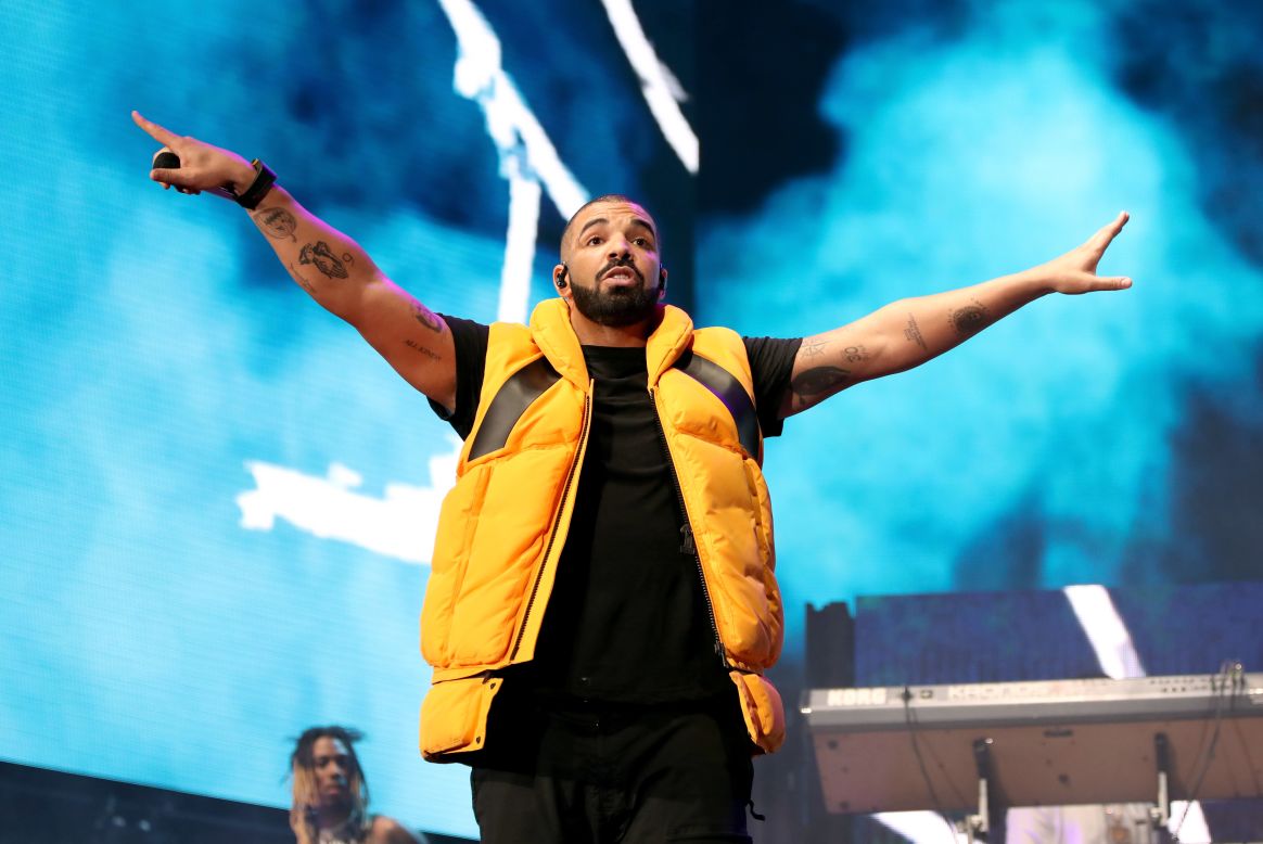 Canadian rapper Drake has implemented environmentally friendly changes to his tours, which include selling merchandise made from sustainable materials, choosing biodegradable catering supplies and running his tour bus on biodiesel. 