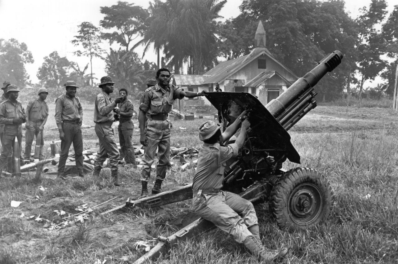 A Nigerian artillery unit in Port Harcourt on May 19, 1968.