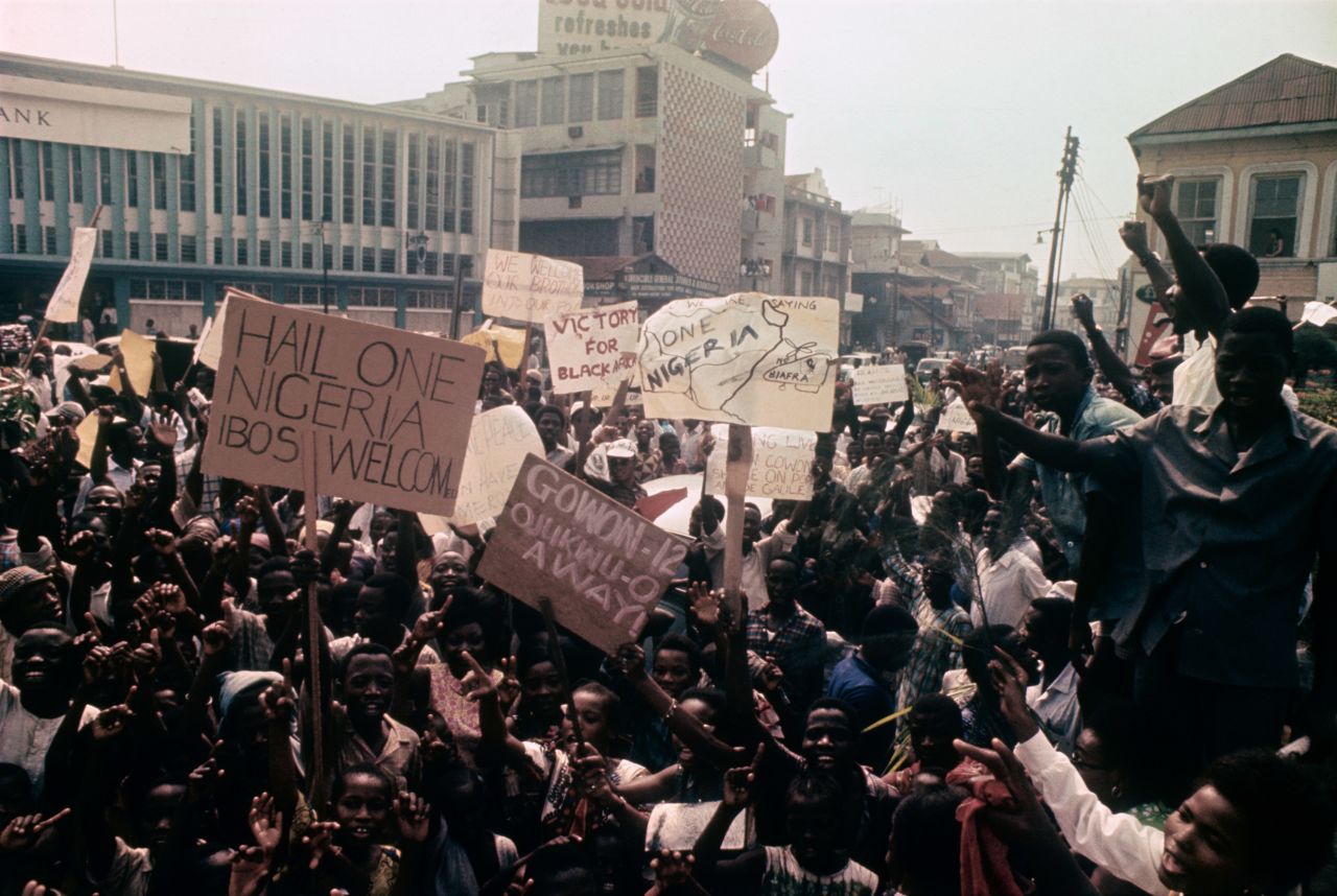 Nigerians in Lagos react to news of the Biafrian surrender following the announcement of a ceasefire on January 12, 1970.