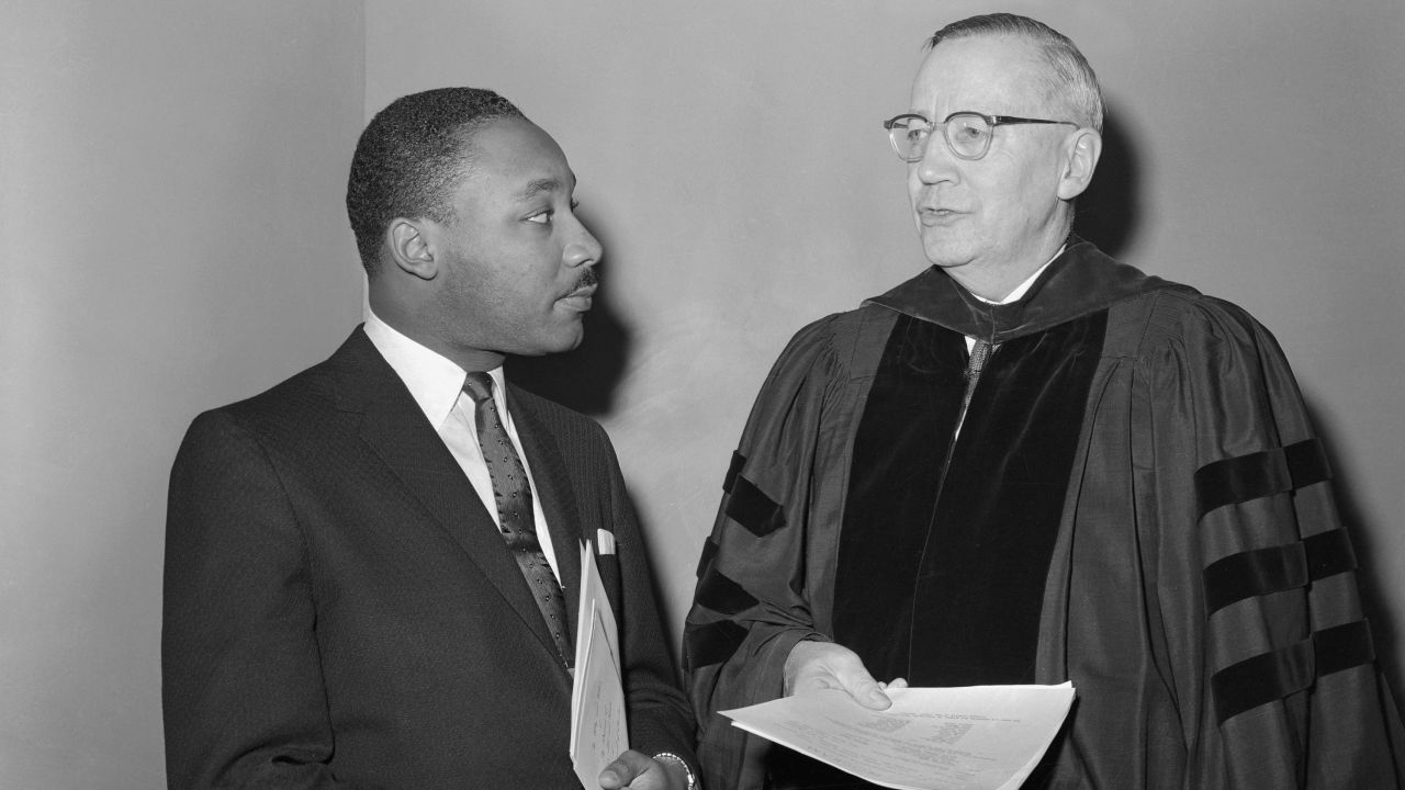 King and Dr. Edwin Theodore Dahlberg at the General Assembly of the National Council of Churches.