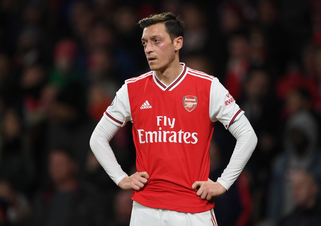 Mesut Özil's criticism of the Chinese government's treatment of Uyghur Muslims hasn't affected his popularity among Chinese football fans.