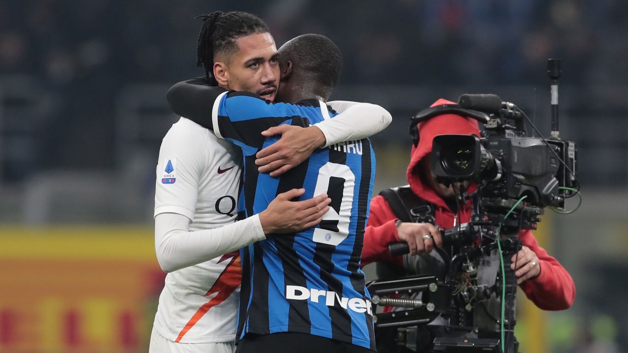 Chris Smalling and Romelu Lukaku embraced after the December match between Inter Milan and Roma following the Corriere dello Sport's widely condemned "Black Friday" headline ahead of the game.
