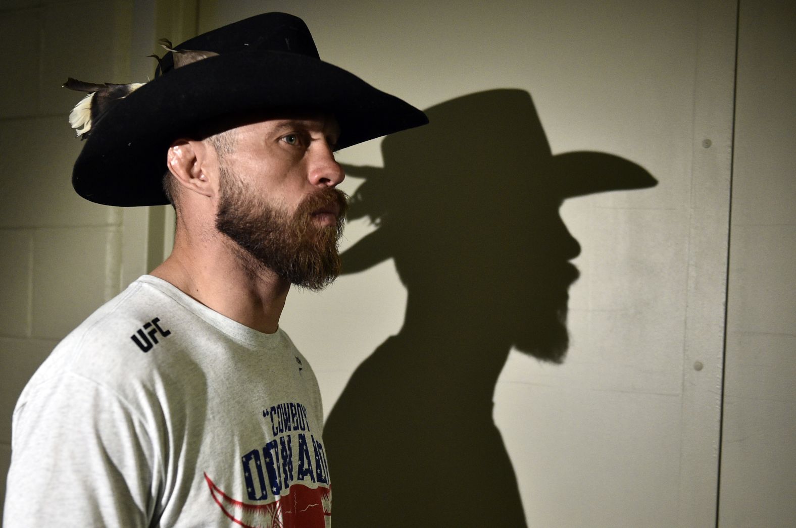 Cerrone heads to the octagon before his welterweight fight against McGregor.