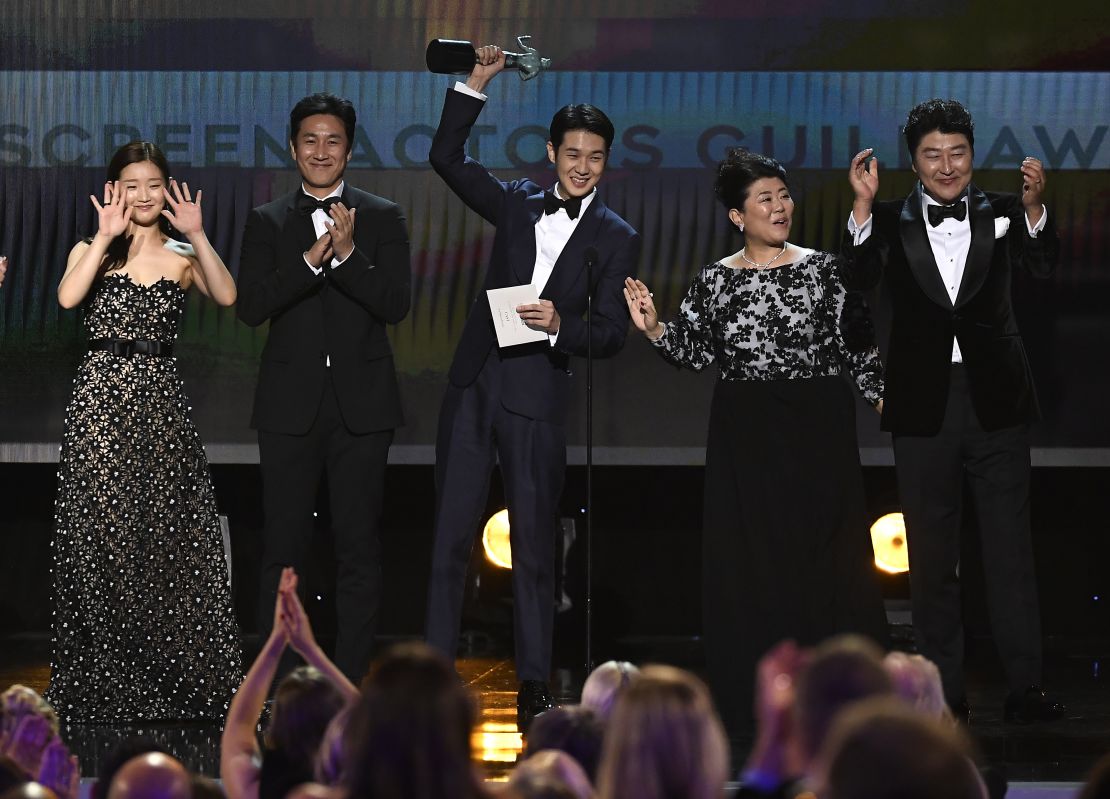 So-dam Park, Sun-kyun Lee, Woo-sik Choi, Jeong-eun Lee, and Kang-ho Song accept Outstanding Performance by a Cast in a Motion Picture for 'Parasite' onstage during the 26th Annual Screen Actors Guild Awards at The Shrine Auditorium on January 19, 2020 in Los Angeles, California. 