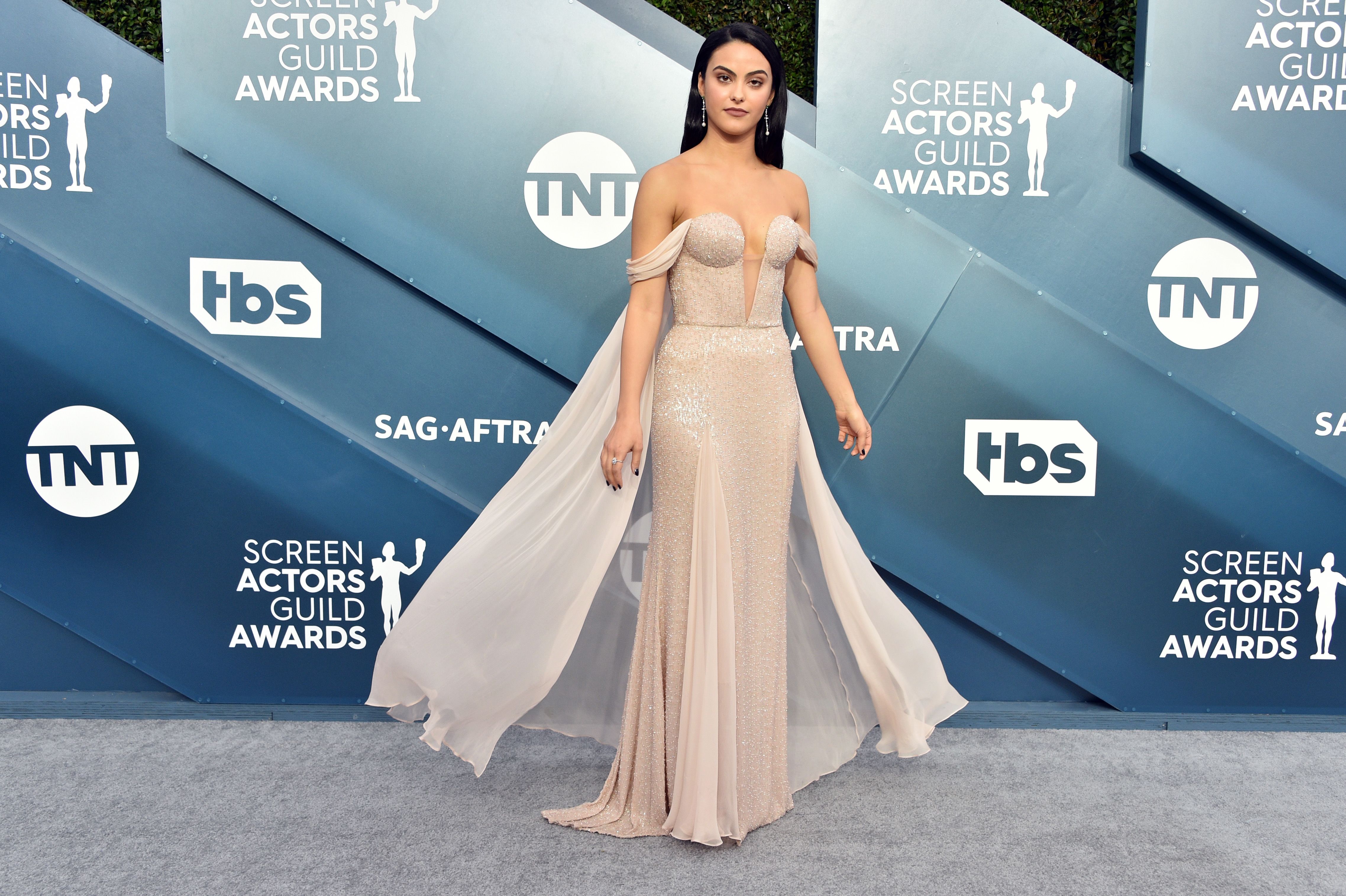 2020 Screen Actors Guild Awards: Red Carpet Arrivals -- Millie Bobby Brown,  Camila Mendes and More!