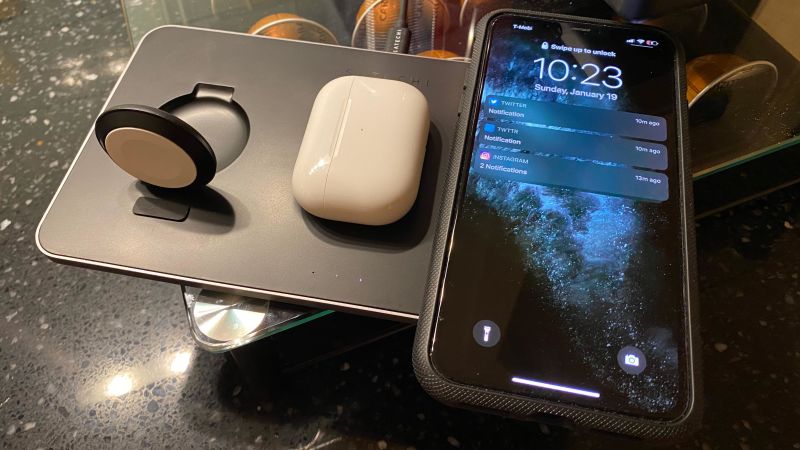 Satechi Trio Wireless Charging Pad review: All you need for your nightstand  | CNN Underscored