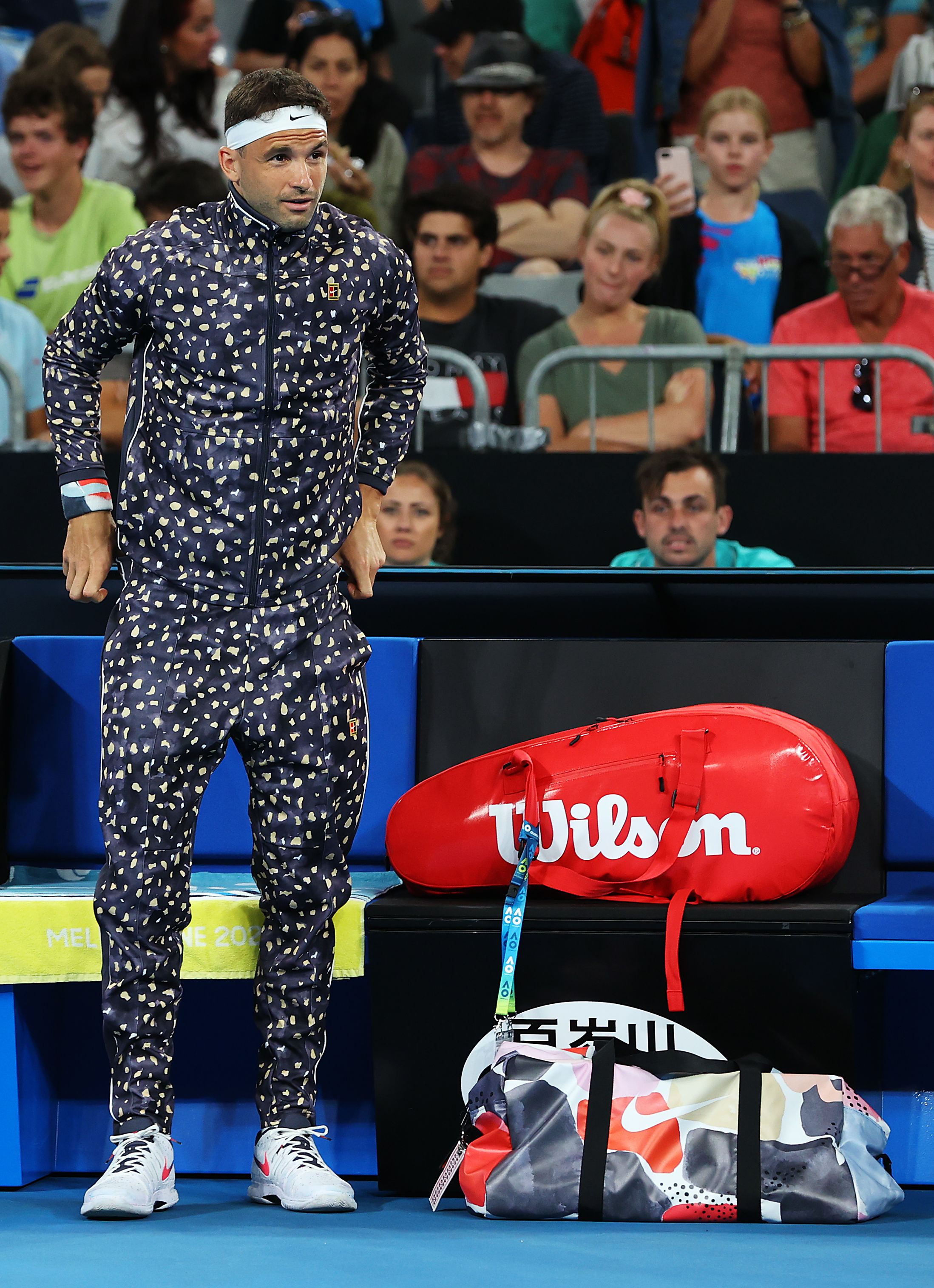Excuse me Incompatible Duty Grigor Dimitrov turns heads with bold tracksuit at Australian Open | CNN