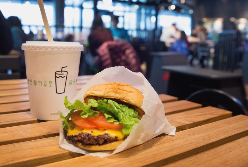 Why Shake Shack Isn’t Putting Plant-based Meat On Its Menu | CNN Business