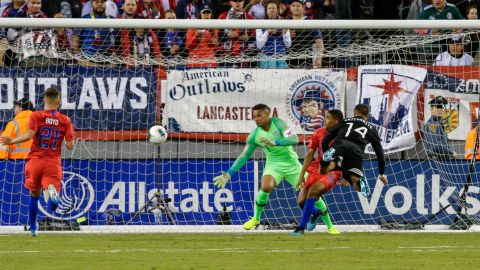 Javier Hernandez scores against the USMNT during a friendly football match in September.