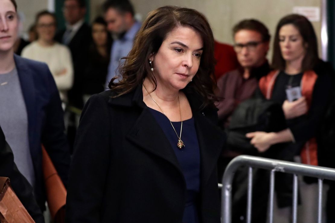 Actress Annabella Sciorra returns after a lunch break in Harvey Weinstein's rape trial on January 23 in New York.